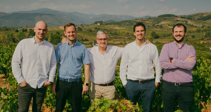 Vinos de Arganza — cellar and vineyard (image 2 of 3)